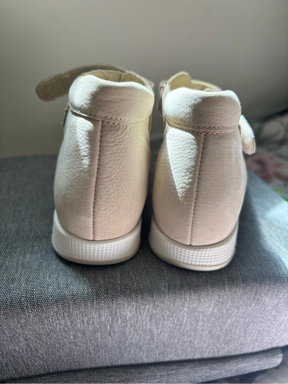 Genuine Leather and Nubuck orthopedic Girls Cream Mary Jane Dress Shoes